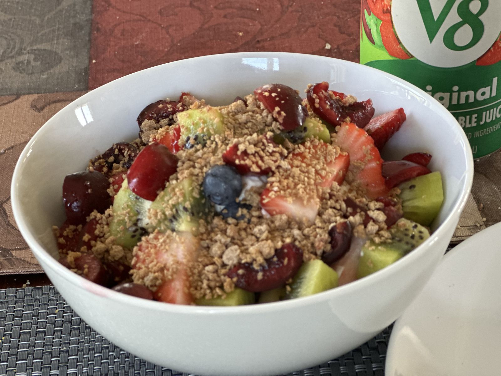 Vanilla Yogurt Fruit Bowl with Cinnamon and Crunch