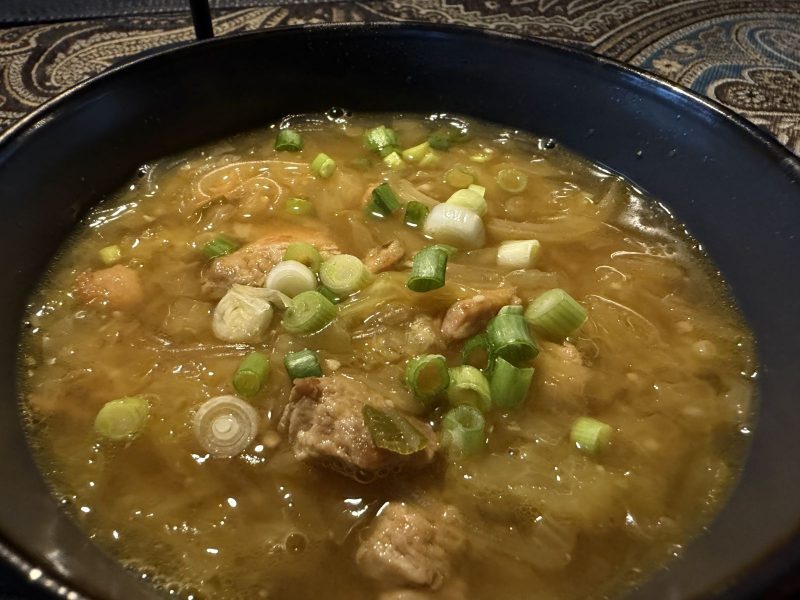 Northeastern Chinese Suāncài Soup